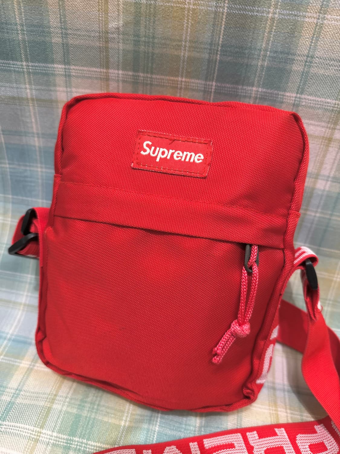 Supreme Red Mini Cross Bag 상품이미지2