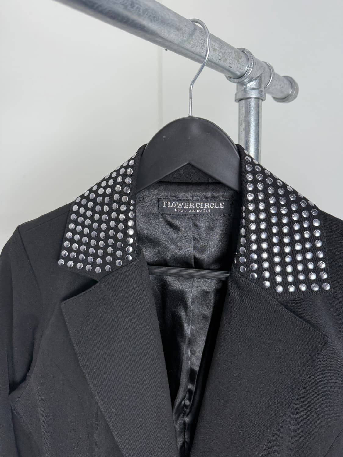Flower Circle Studded Black Blazer 상품이미지3