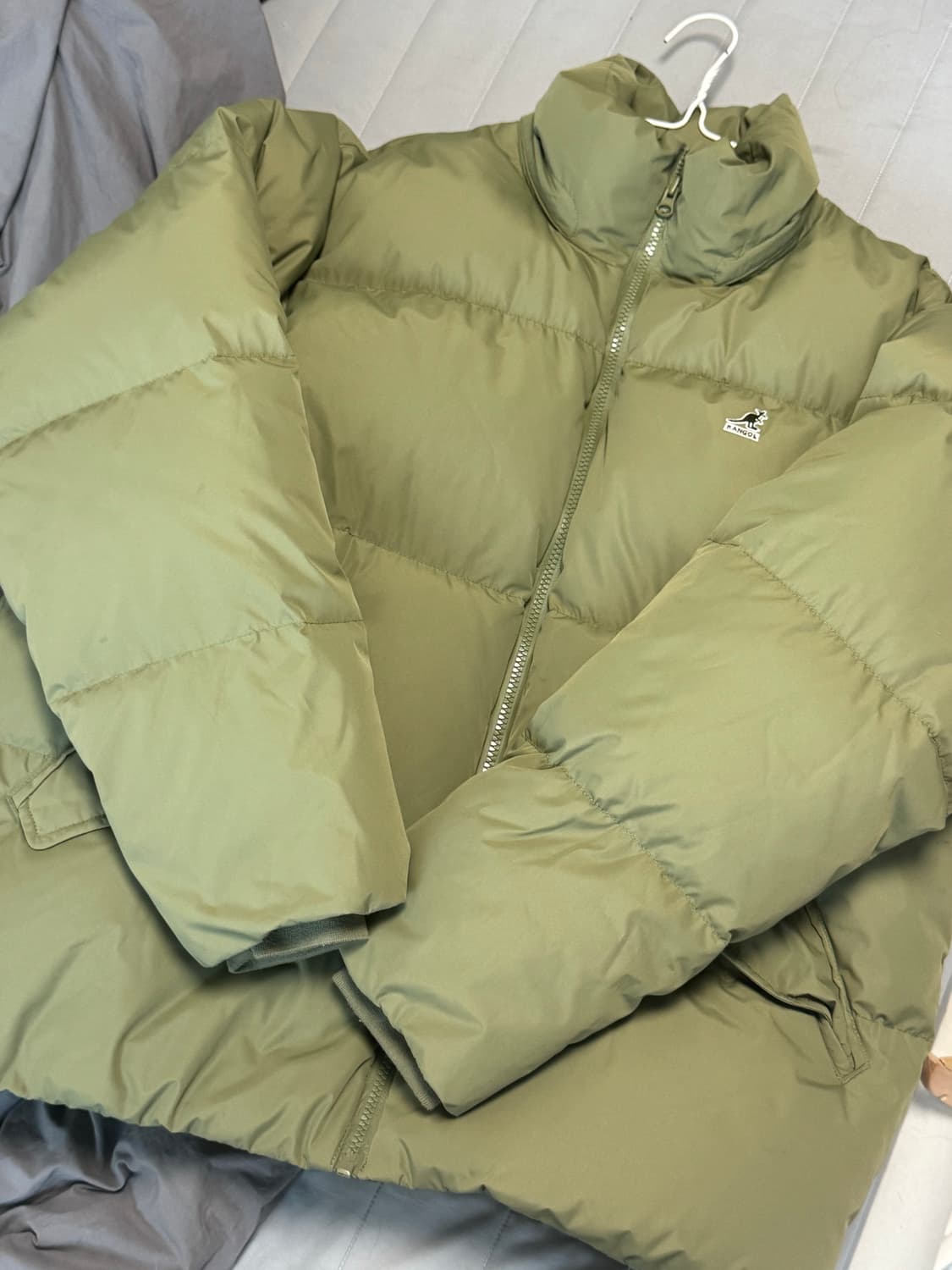 캉골 숏패딩 남여공용 카키 L 상품이미지1