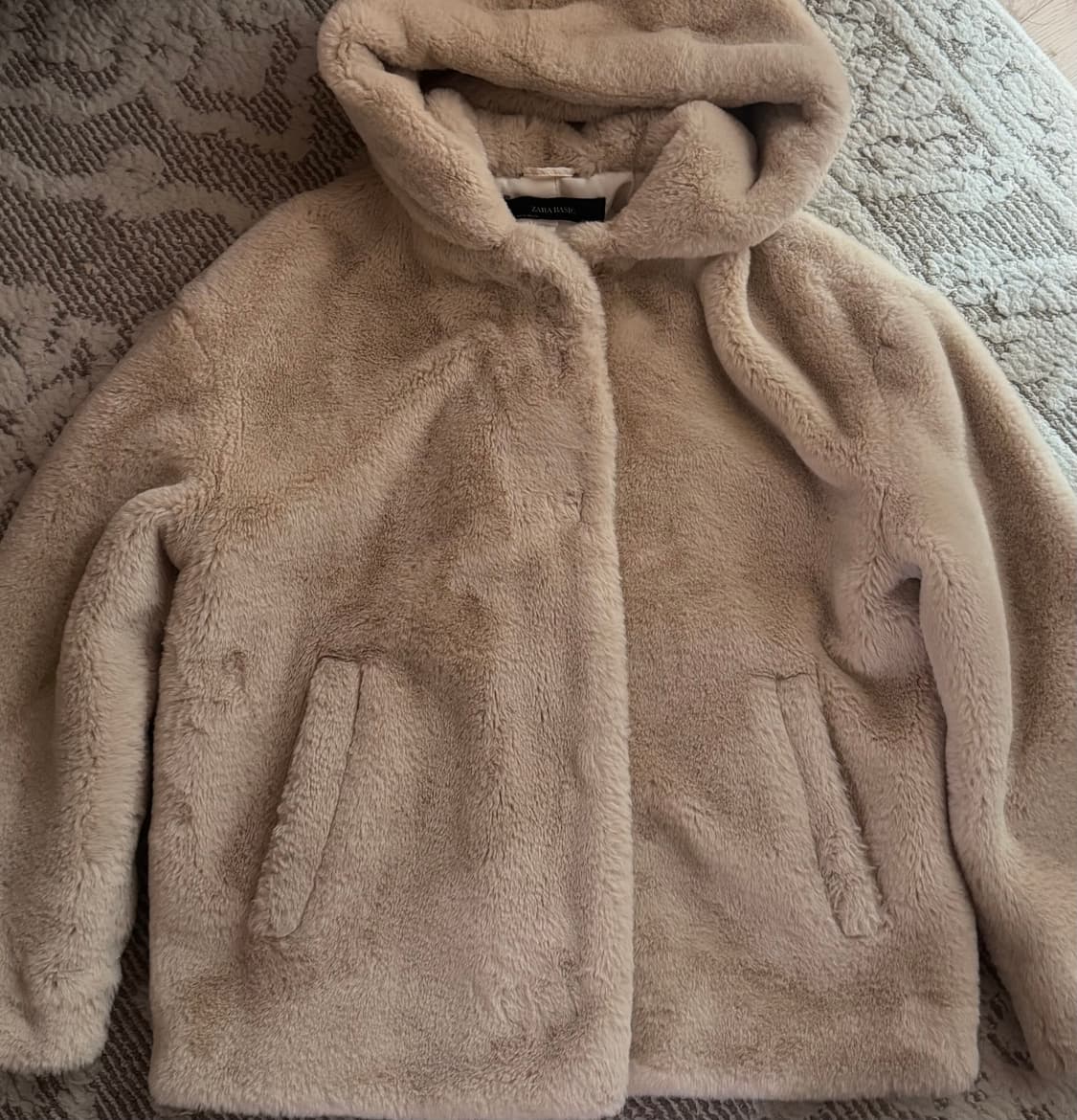 자라 ZARA 에코퍼 후드자켓 상품이미지2