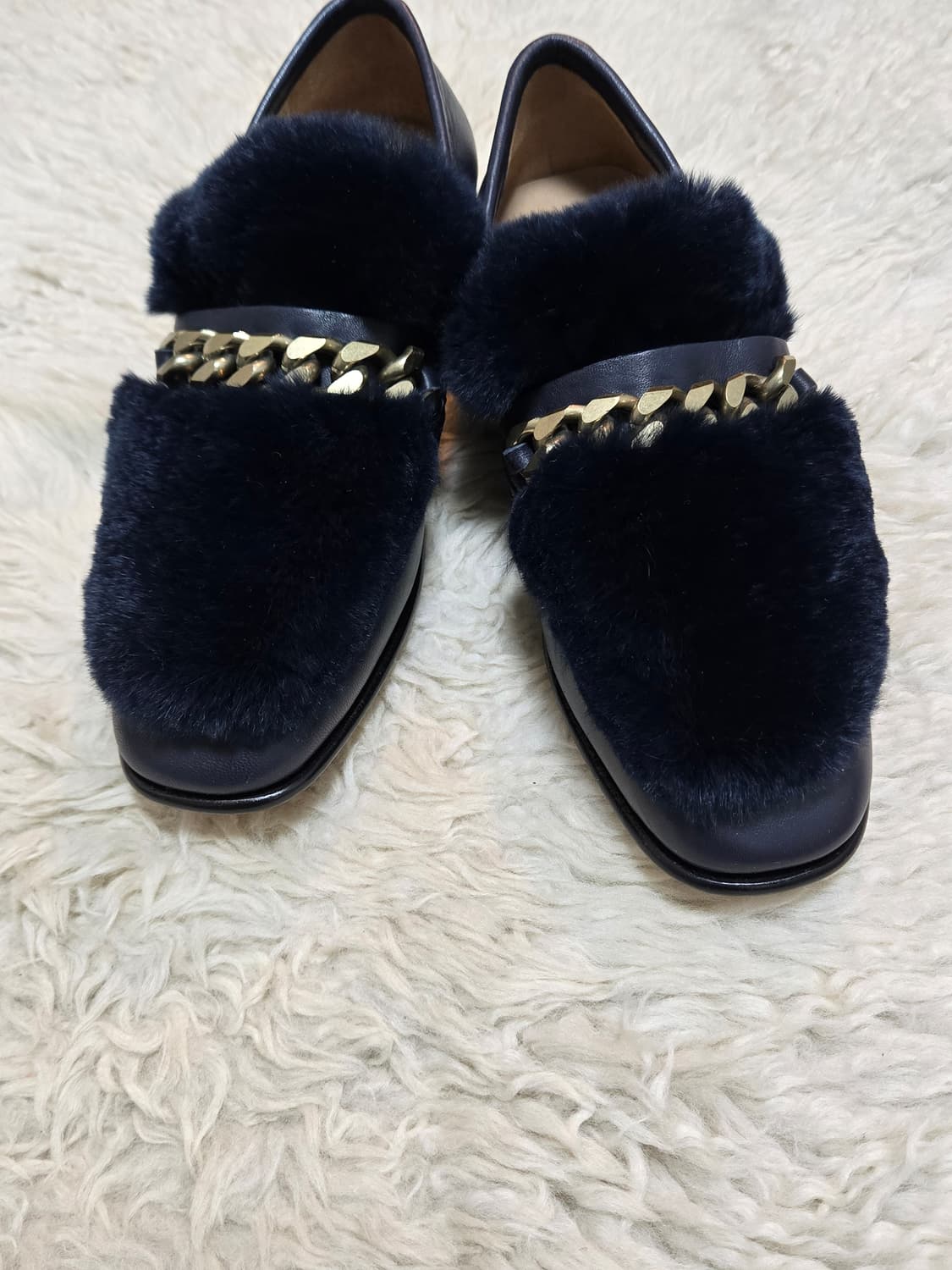 BOYY 퍼 체인 로퍼 네이비 36 천연가죽 퍼로퍼 새제품 상품이미지1