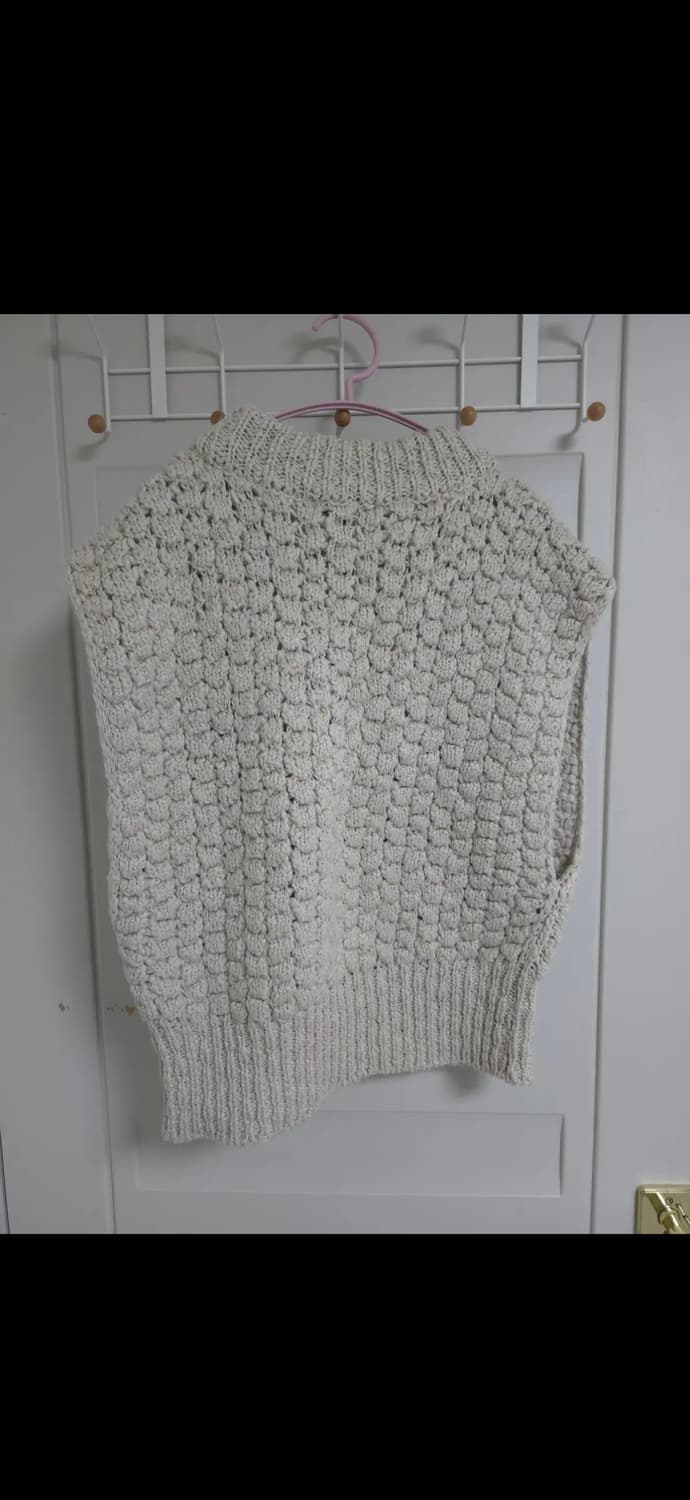 아모멘토 하이넥 크롭 울 베스트 2 상품이미지2