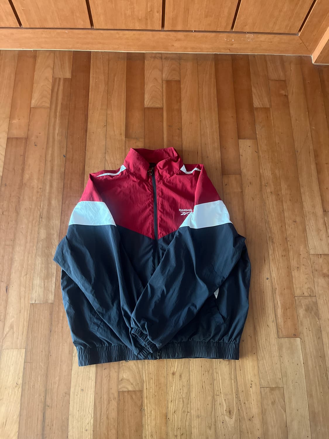 리복 윈드브레이커 상품이미지3