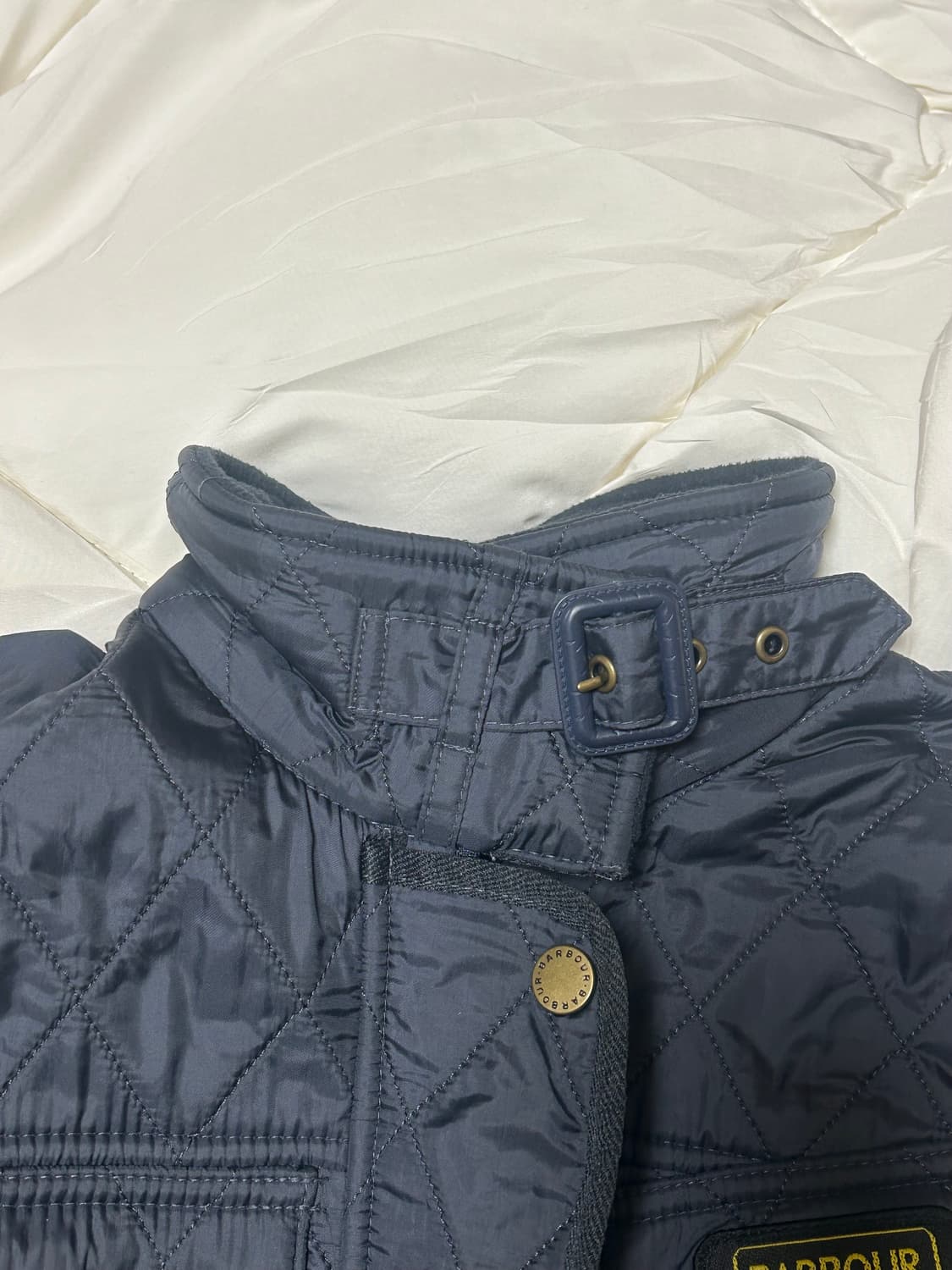 바버 인터네셔널 폴라 퀼팅 자켓 블랙 10 상품이미지6