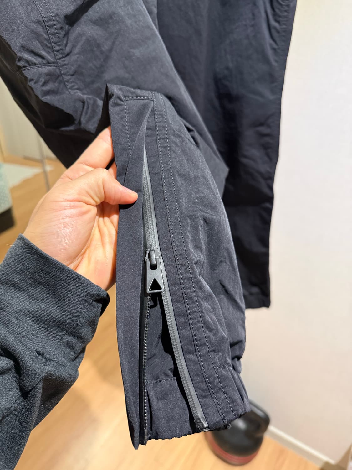 보테가베네타 리버스 로고 밴딩 트랙팬츠 상품이미지7