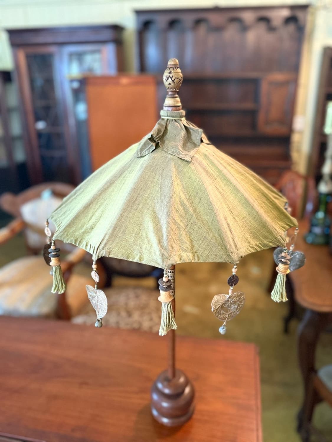 20세기 중반 인도네시아 발리네제 엄브렐라 스탠드 장식 상품이미지1