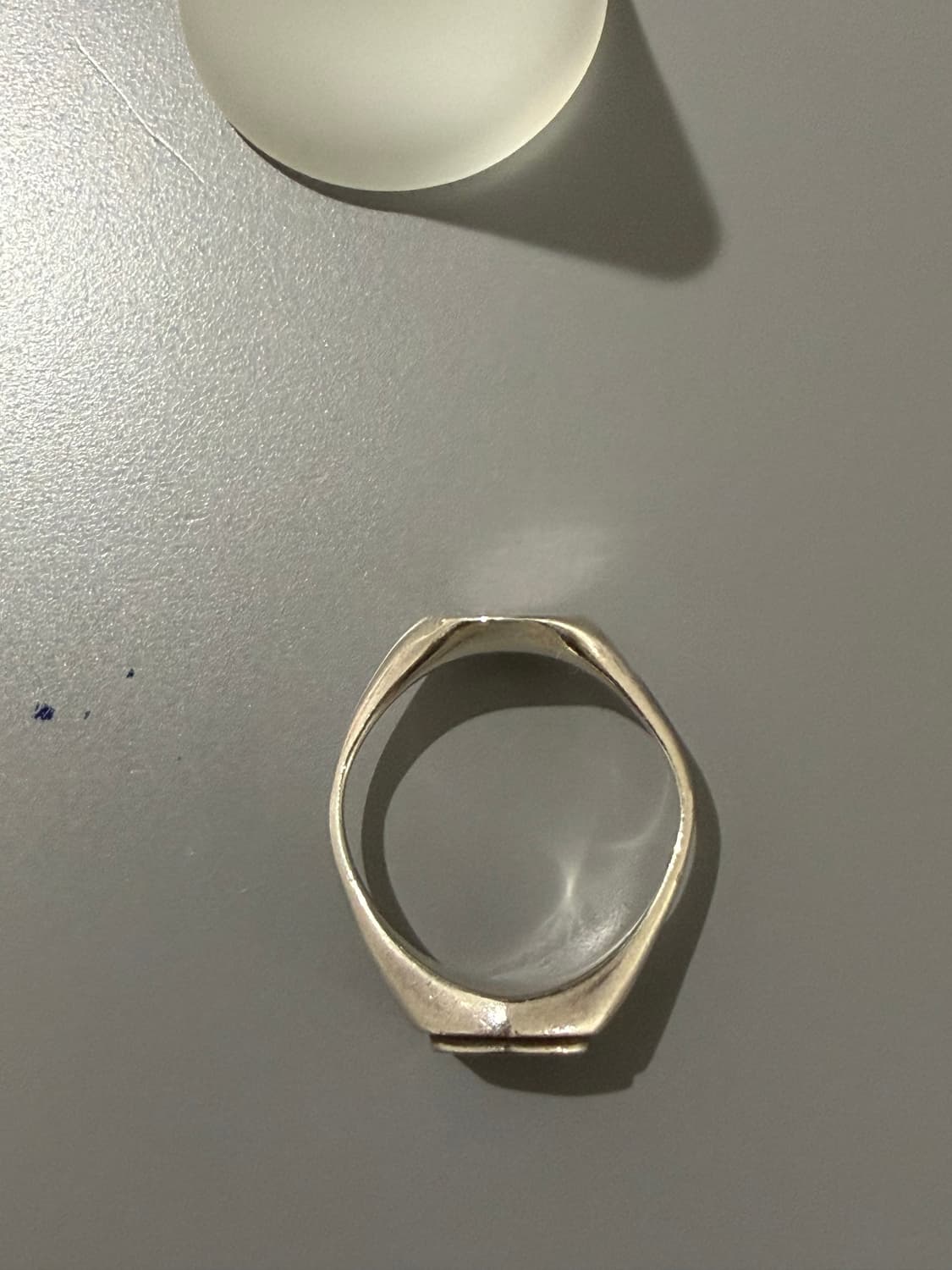 [M=21호] 메종 마르지엘라 마더오브펄 시그넷 링 상품이미지2