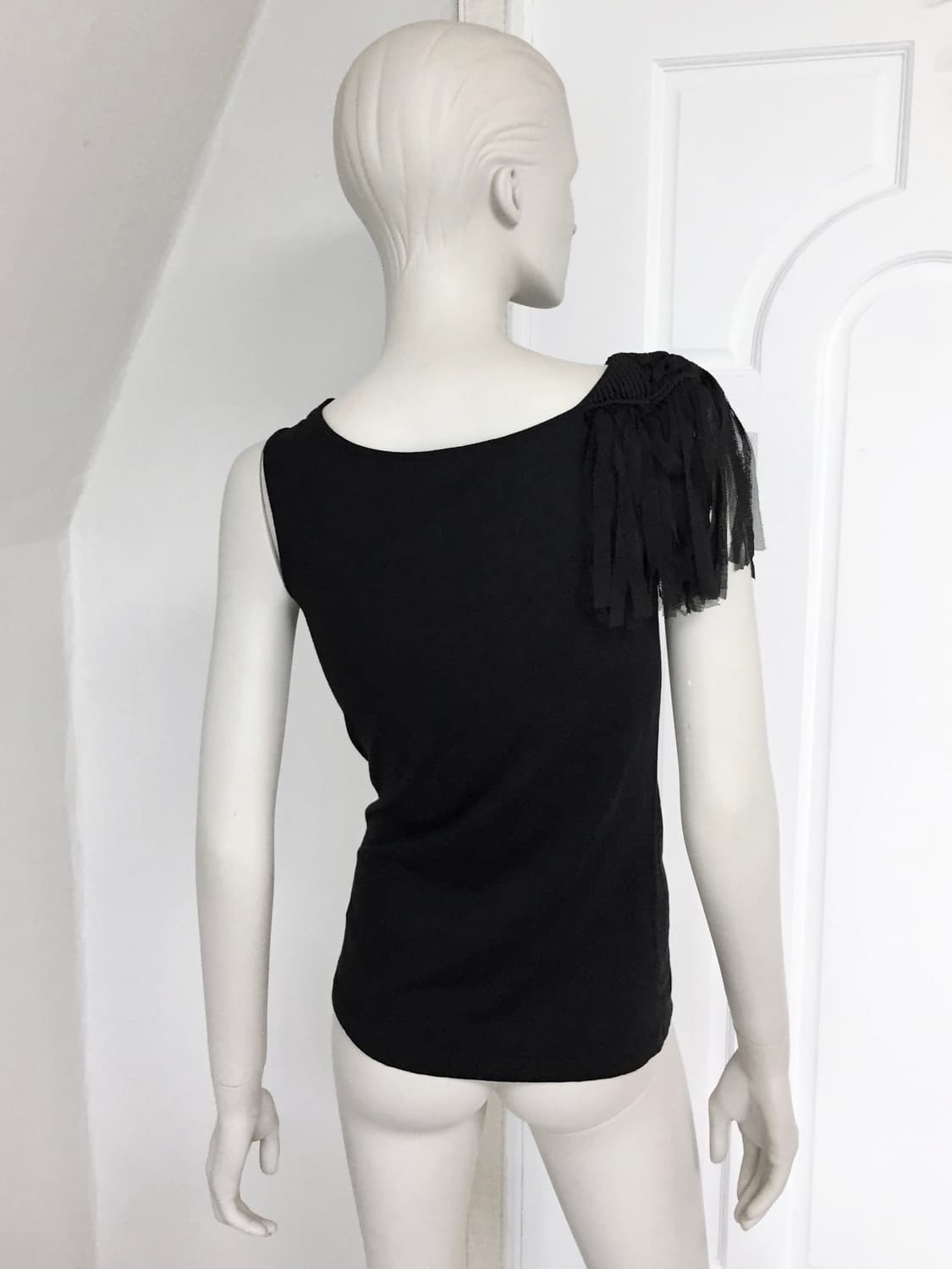 Gap Shoulder Point Sleeveless Top 상품이미지4