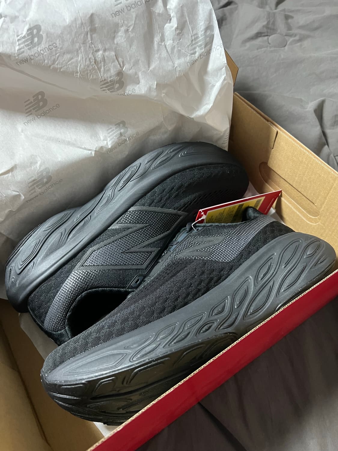 (265) 뉴발란스 러닝화 프레시폼 1080 블랙 새상품 상품이미지3