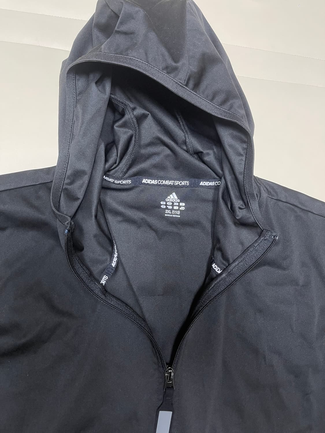 아디다스 컴뱃스포츠 마샬아츠 하이드로 퍼포먼스 바람막이 상품이미지3