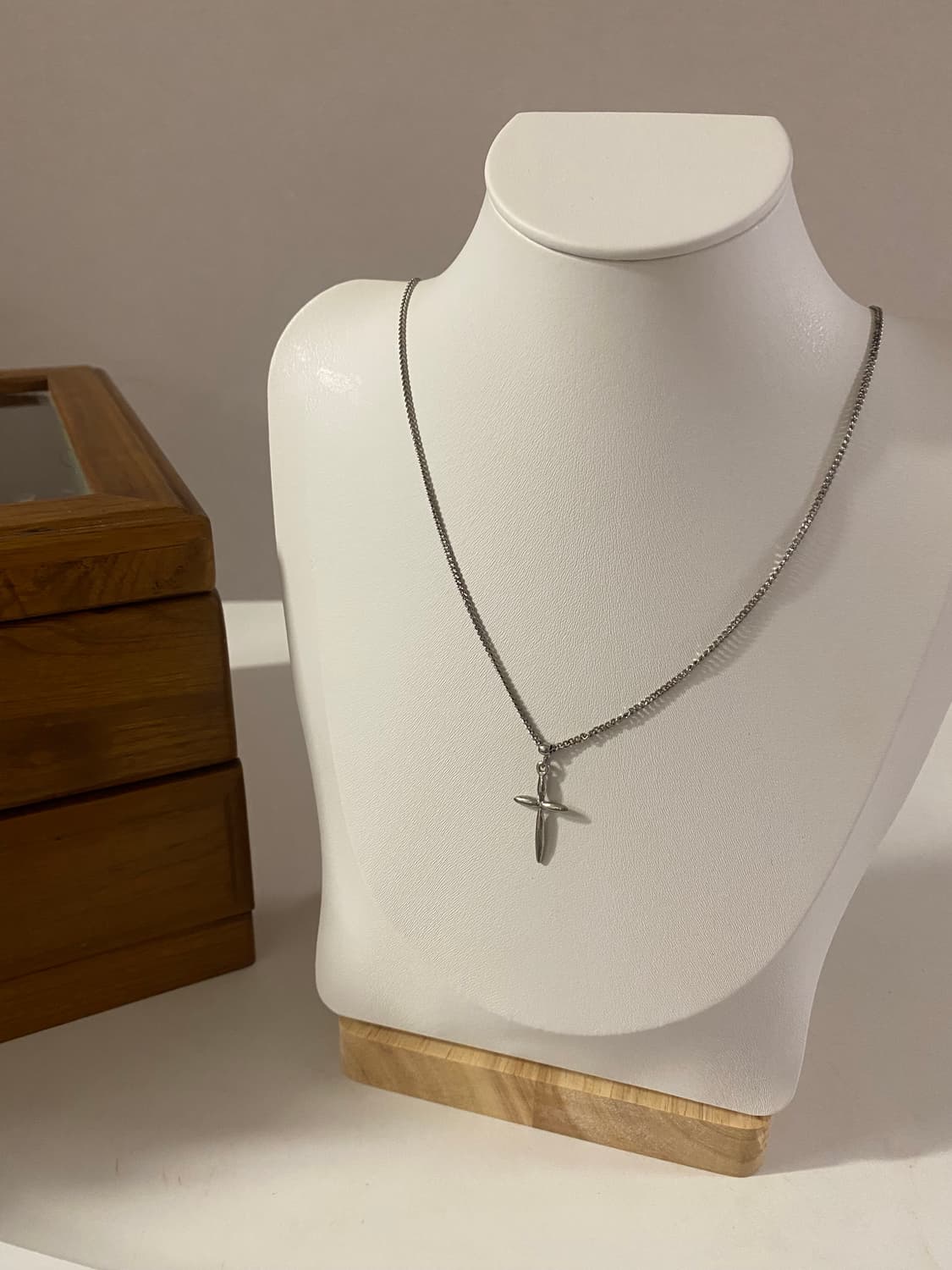 실버톤 십자가 목걸이 상품이미지1