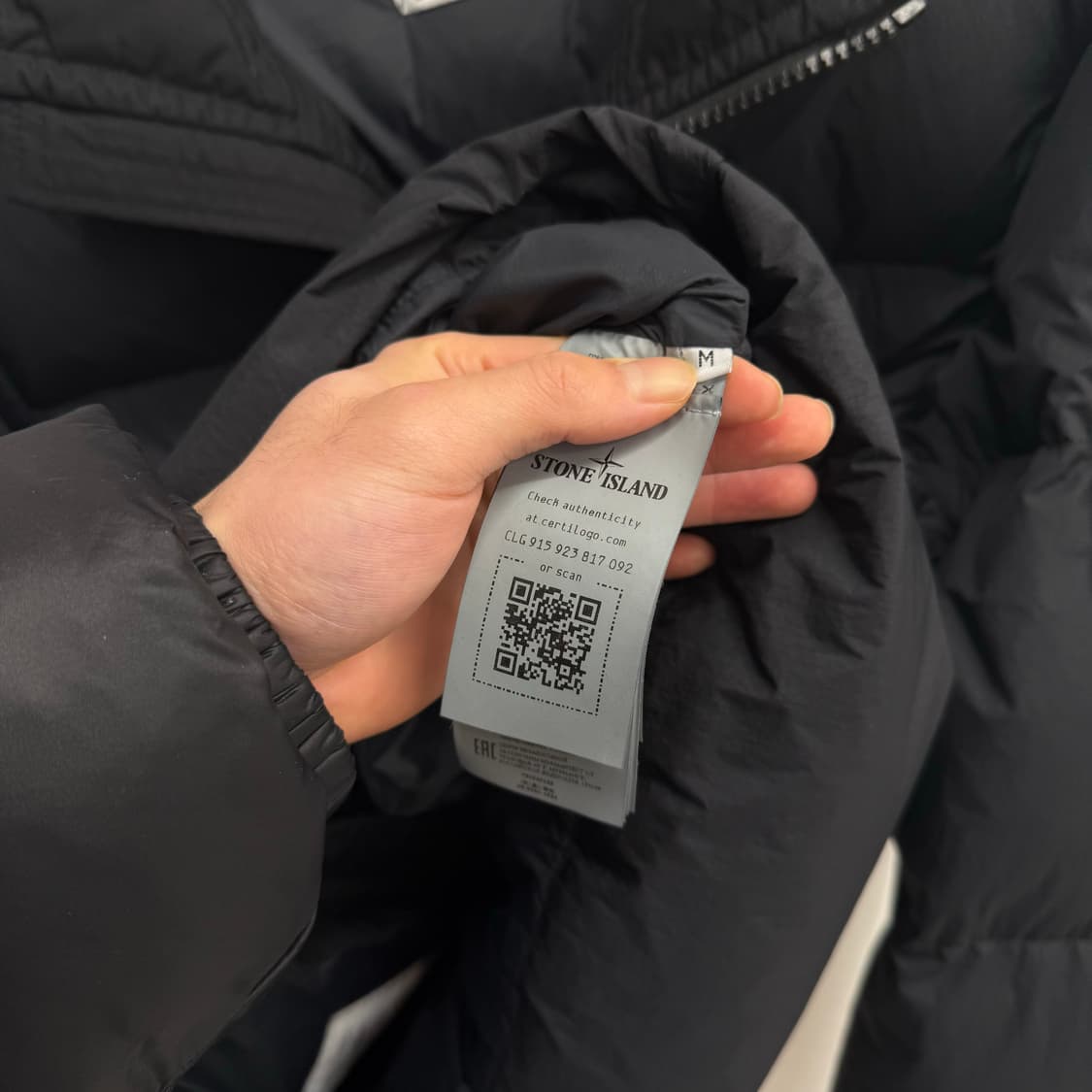 [M] 스톤아일랜드 크링클랩스 후드 패딩 블랙 상품이미지5