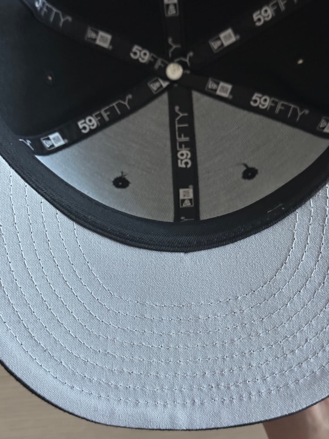 슈프림 뉴에라 61.5 상품이미지3