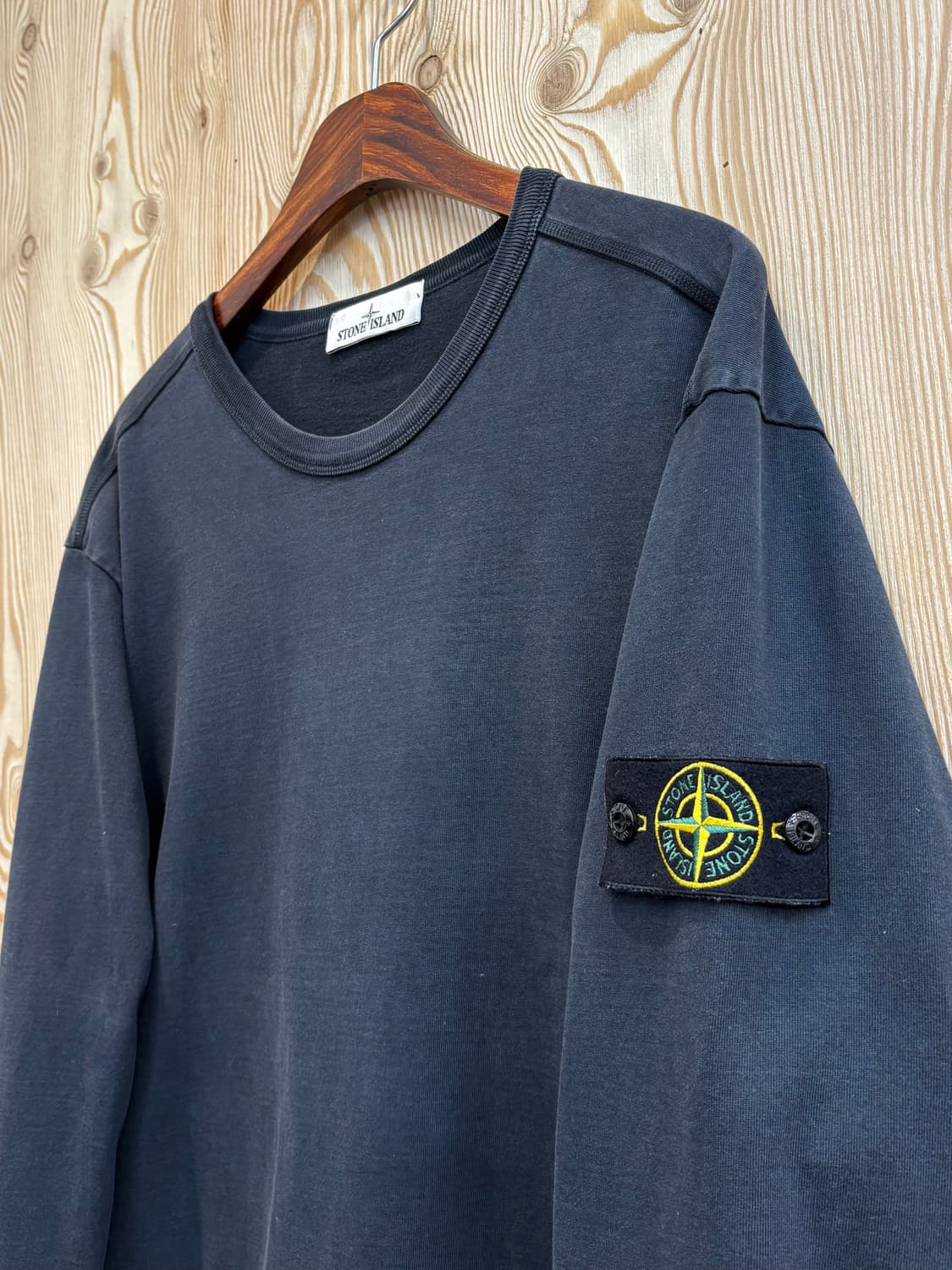 스톤아일랜드 와펜 패치 롱슬리브 상품이미지3