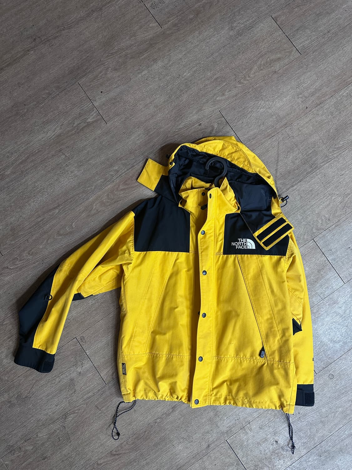 THE NORTH FACE 고어택스 바람막이 상품이미지1