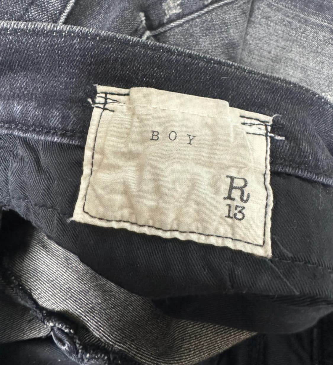 R13 블랙워싱데님(boy핏) 상품이미지3
