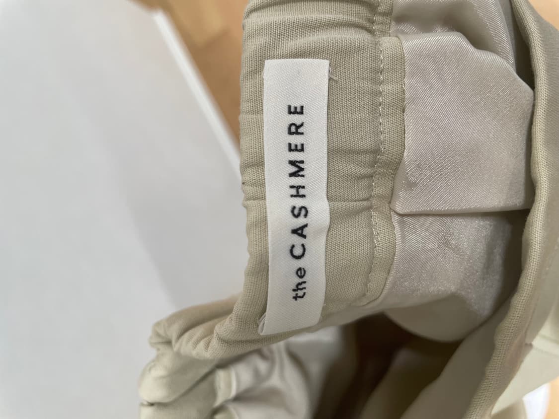 더 캐시미어 아이보리 스커트 상품이미지3