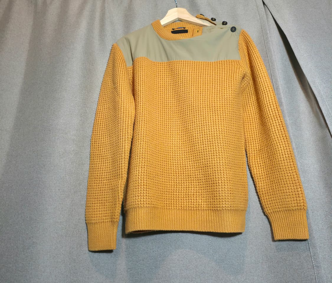 Jun hashimoto buttoned shoulder sweater 상품이미지1