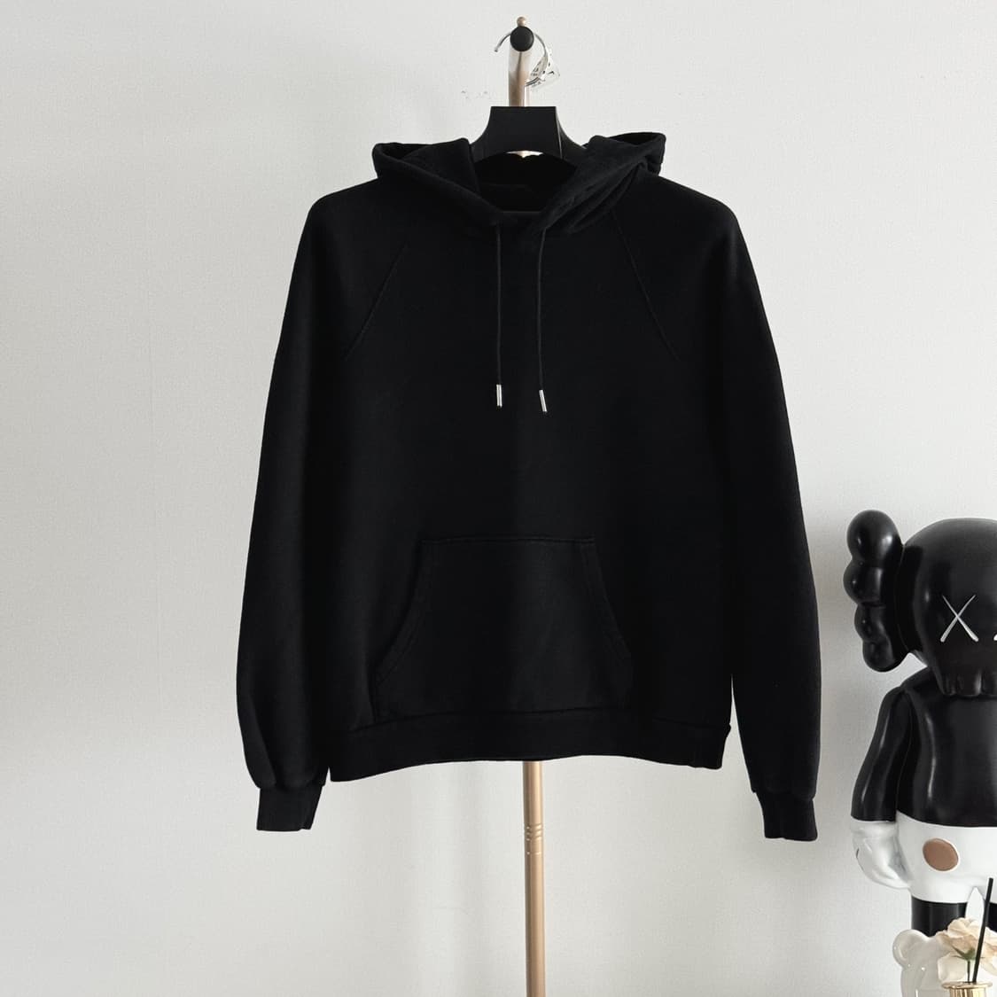 [새상품급/S] 셀린느 레터링 백로고 후드 블랙 여성 상품이미지6