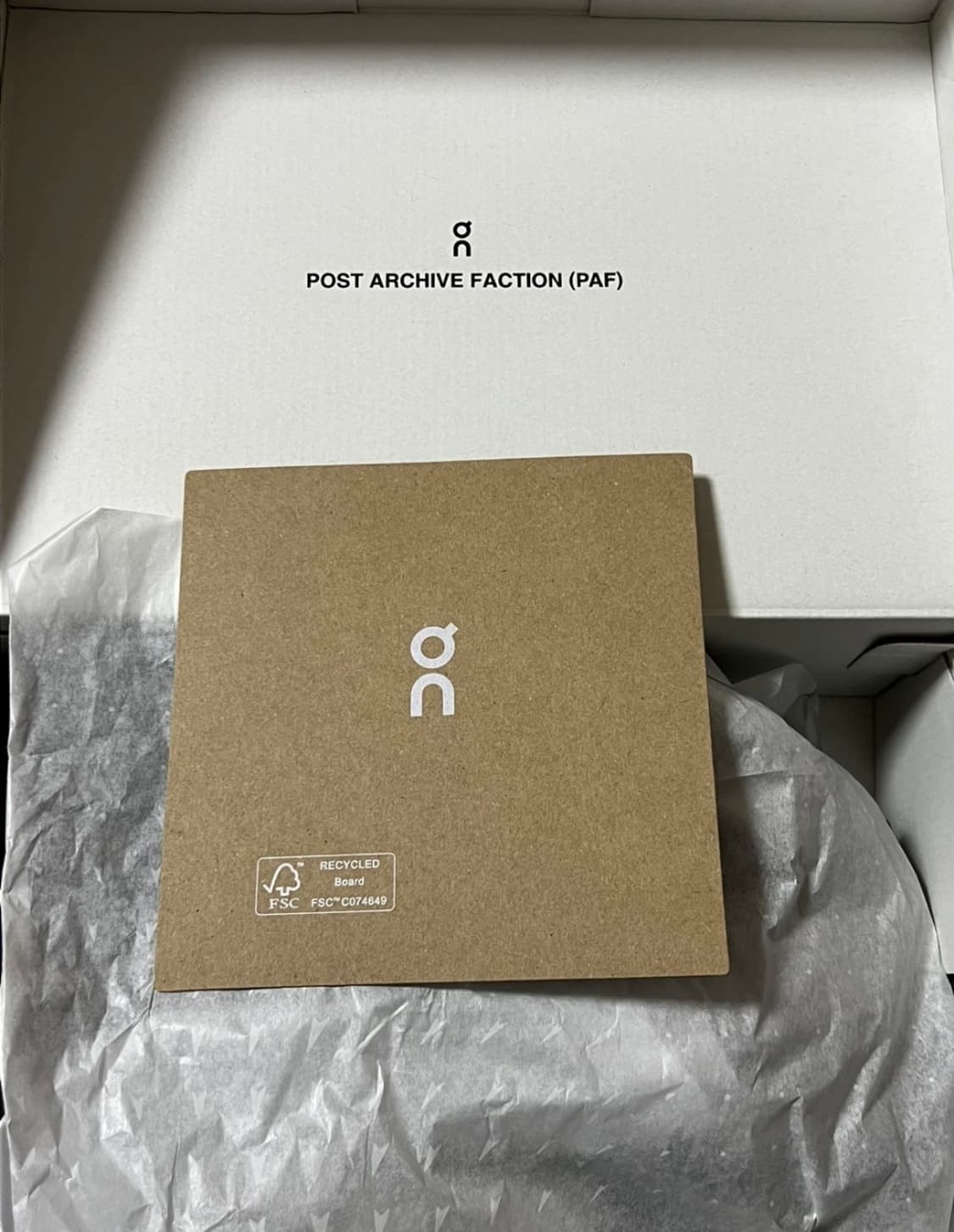 온러닝 x 파프 클라우드몬스터 하이퍼 블랙 상품이미지5