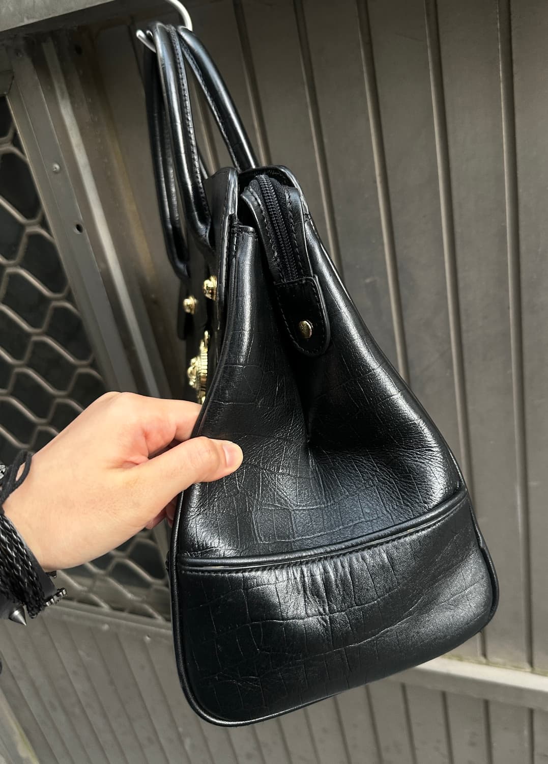 Teresia crocodile embossed leather bag 상품이미지6