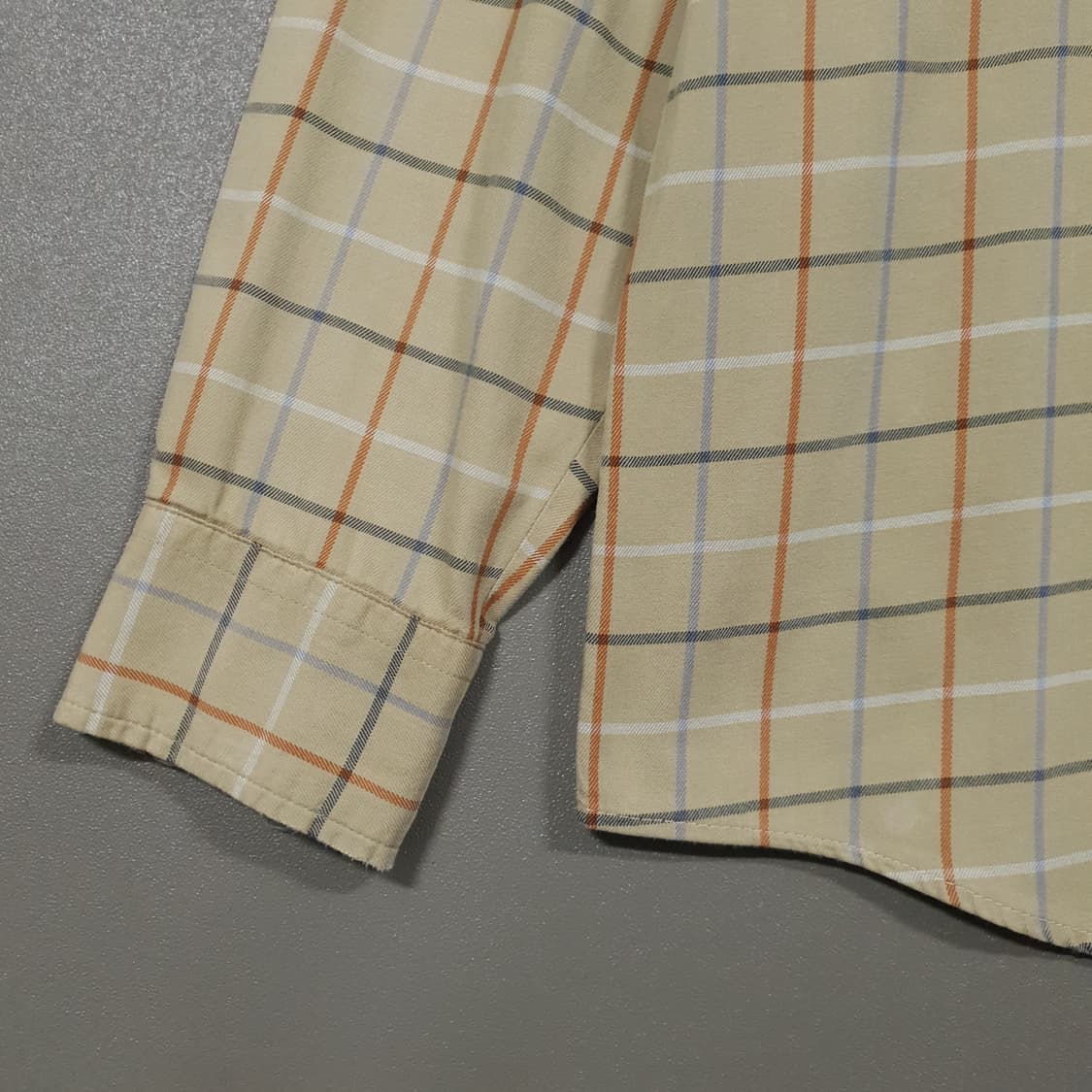 실측 L) 버버리 런던 크레스트 포켓 멀티컬러 버튼다운 노바체크 셔츠 상품이미지3