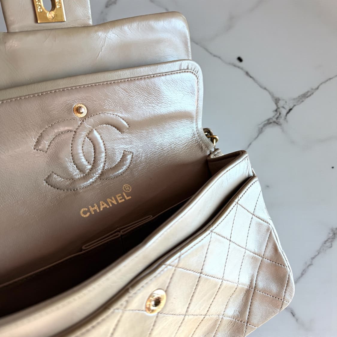 샤넬 타임리스 스퀘어 24K 클래식백 상품이미지10