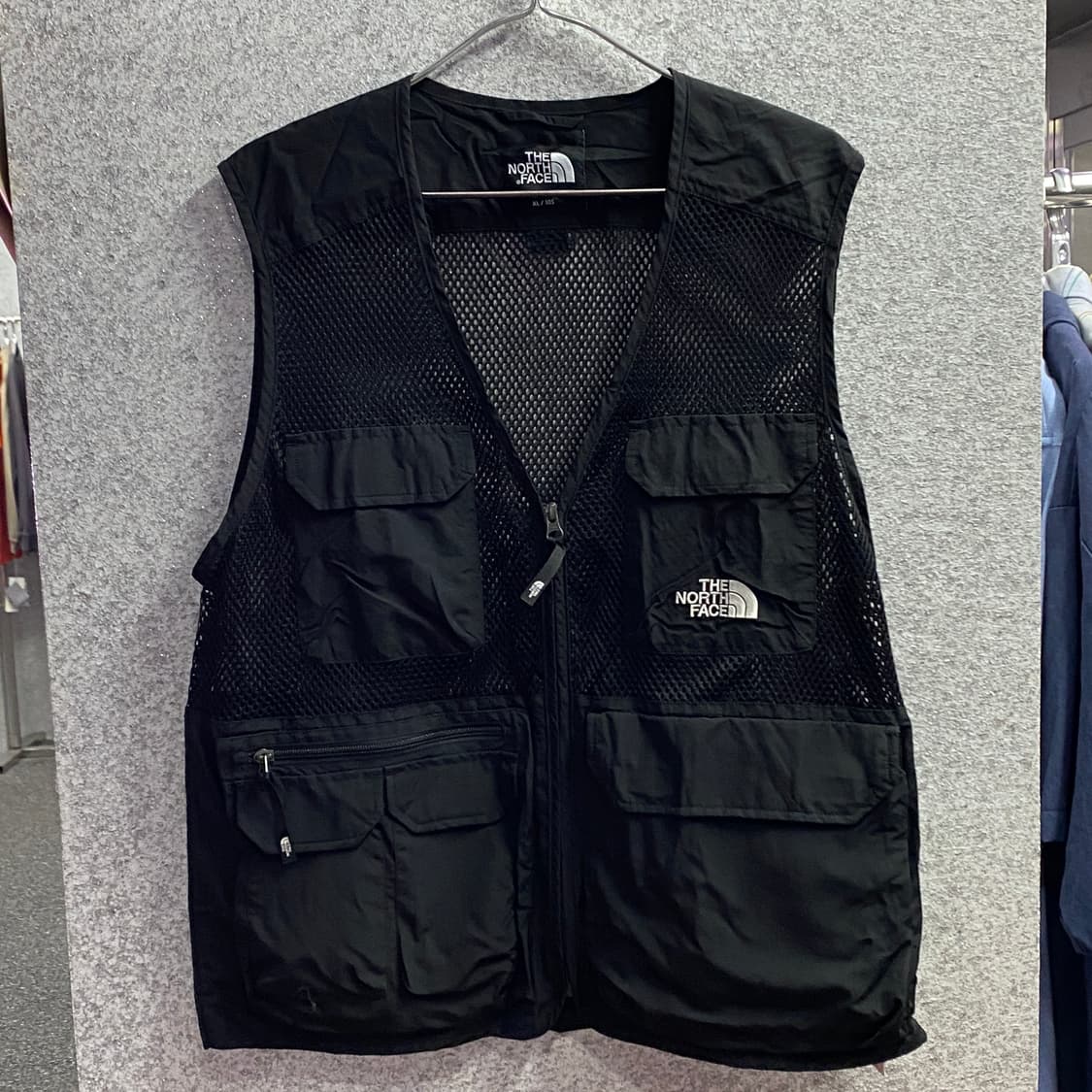 노스페이스 블랙 익스플로어링 메시 베스트 B4108 상품이미지2