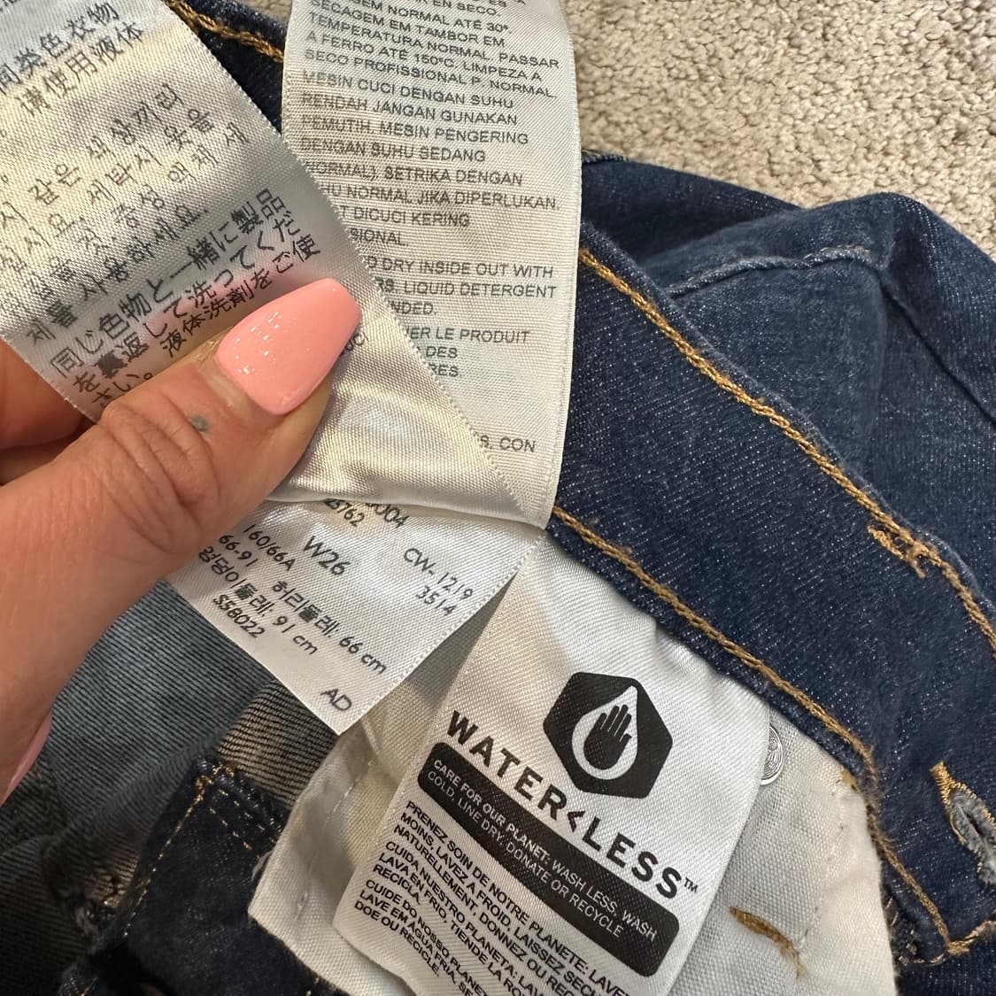 리바이스 하이라이즈 슬릿 데님 미디 스커트(26) 상품이미지5