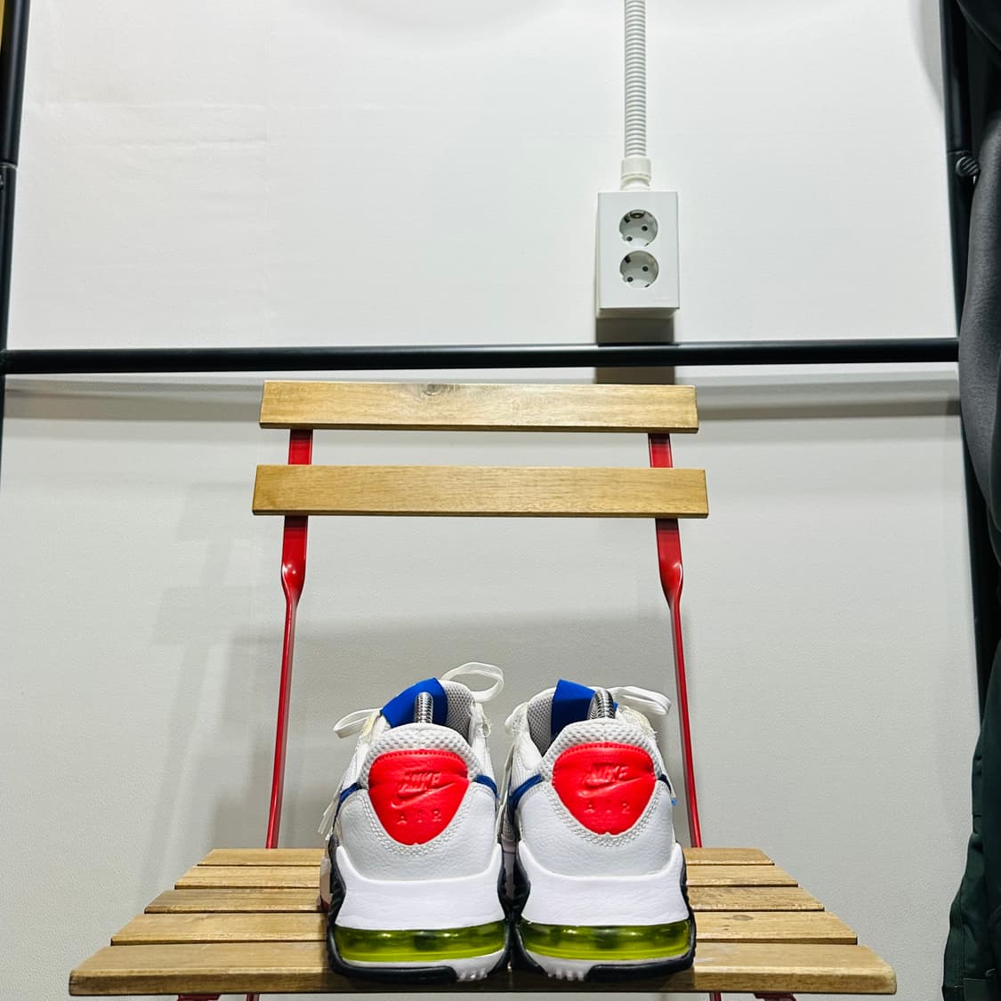 250) 나이키 운동화 남녀공용 신발 에어맥스 엑시 상품이미지4