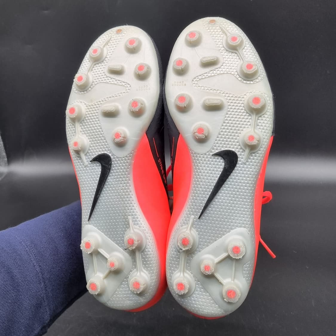 나이키 팬텀 베놈 축구화 240 상품이미지3