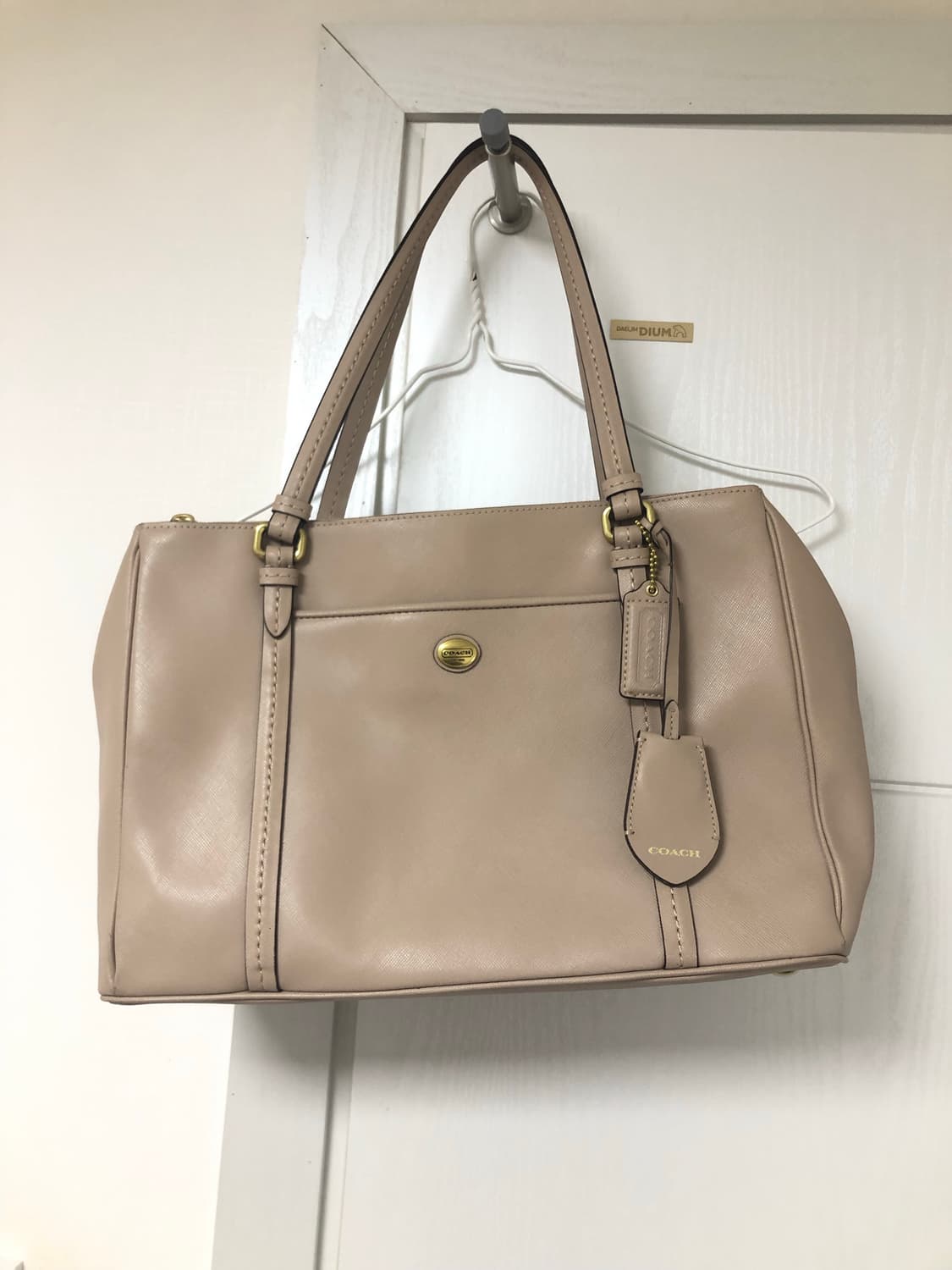 코치 베이지 가방 토트백 숄더백 상품이미지1