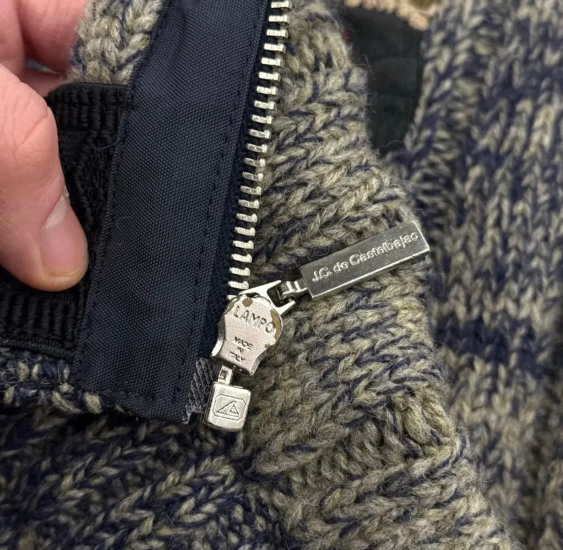 90s Castelbajac 까스텔바작 벅스버니 헤비울 니트집업 상품이미지4