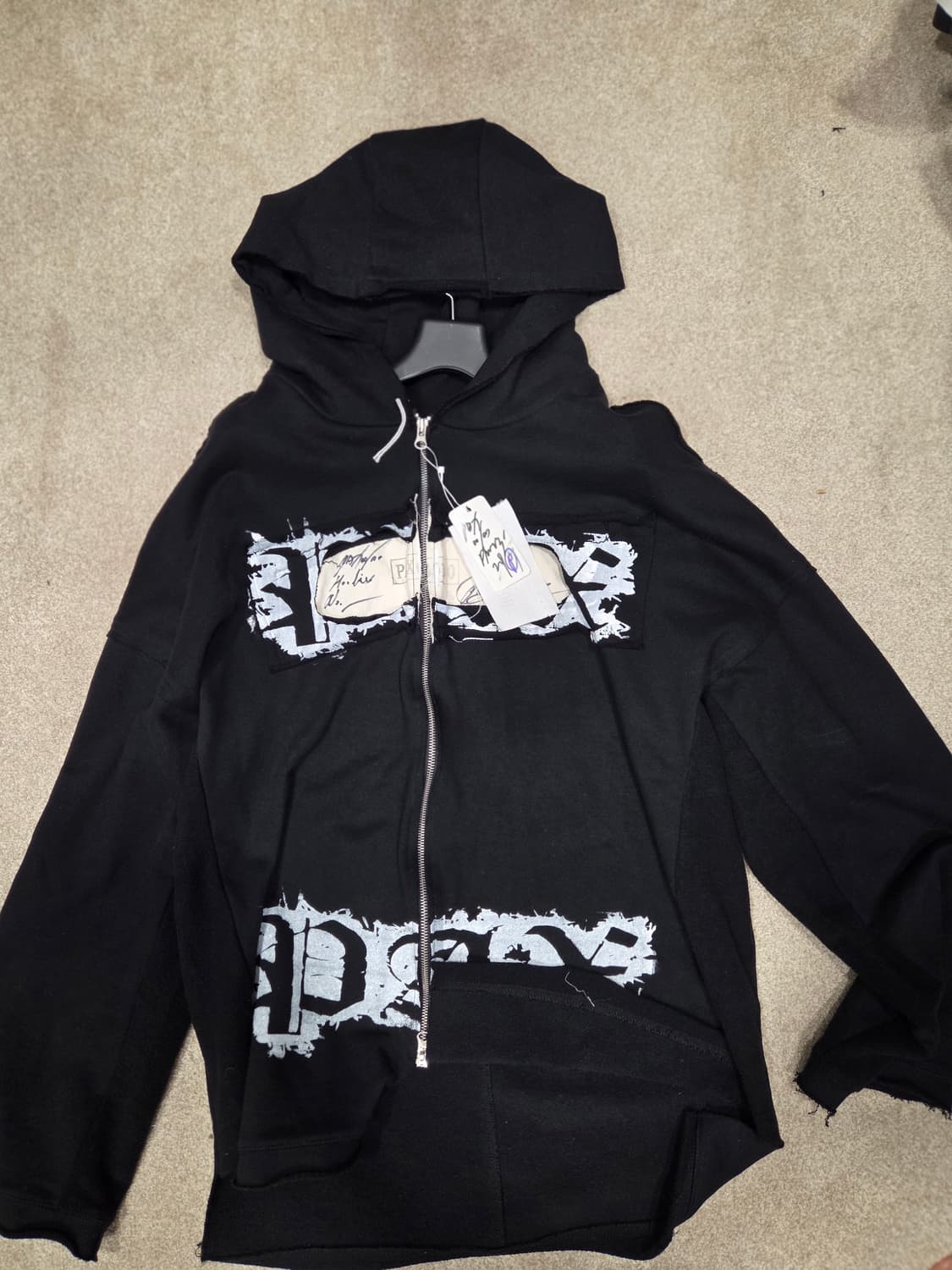 pax00100
ZIPPER HOODIE 상품이미지1