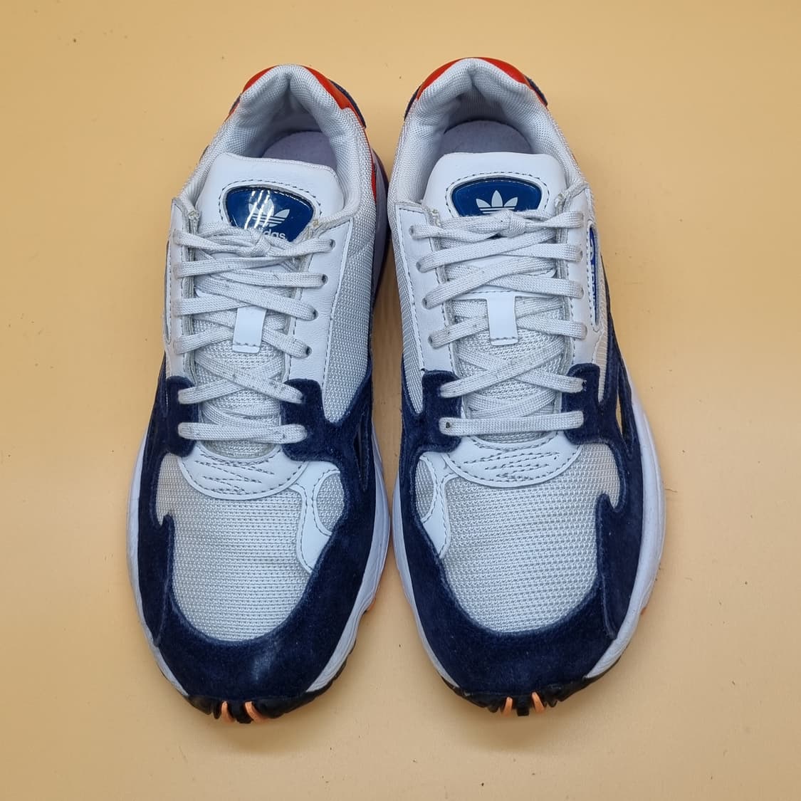 아디다스 팔콘 크리스탈 여성운동화230  상품이미지2