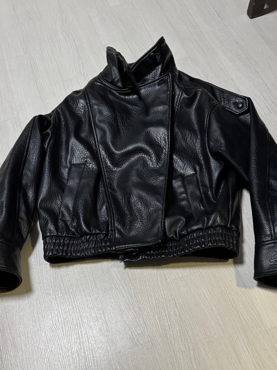 자라 하이넥 레더자켓 상품이미지1