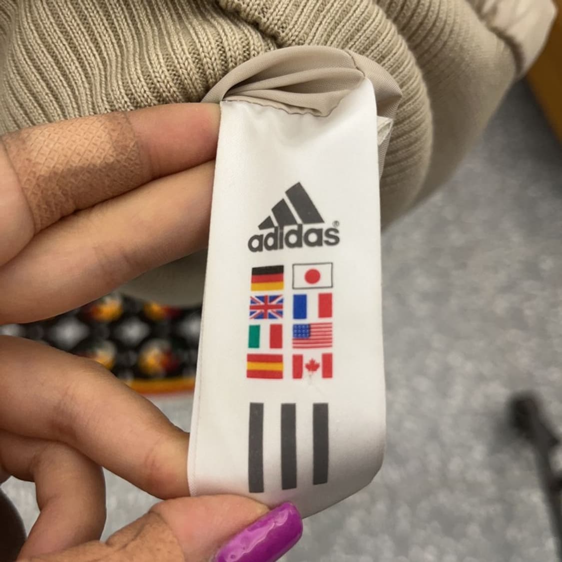 아디다스 빈티지 오리털 덕다운 푸퍼 숏 패딩 90 C06666 상품이미지5