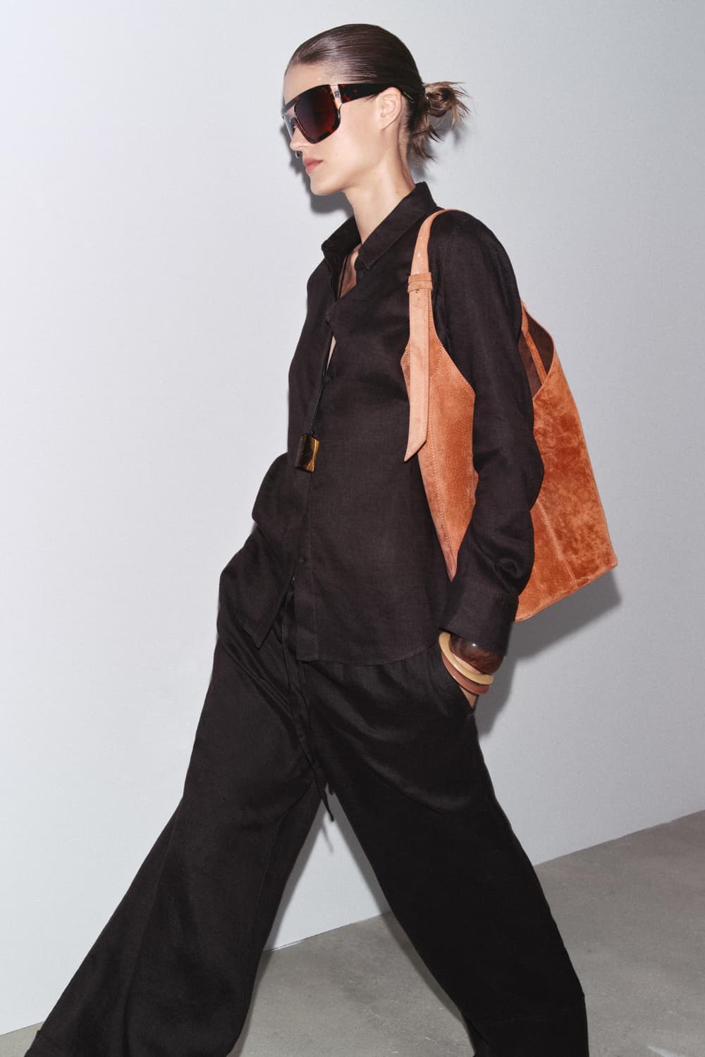 자라 돈피 맥시 레더 버킷 숄더백 오렌지 상품이미지2