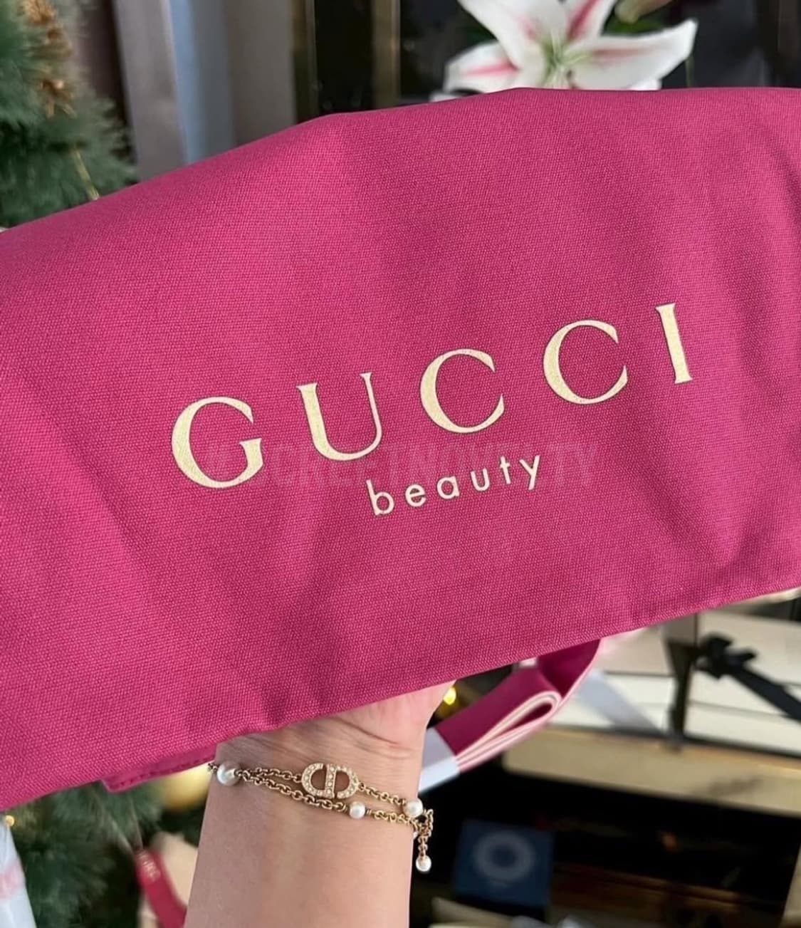 구찌뷰티  핑크&베이지 양면 에코백  상품이미지4