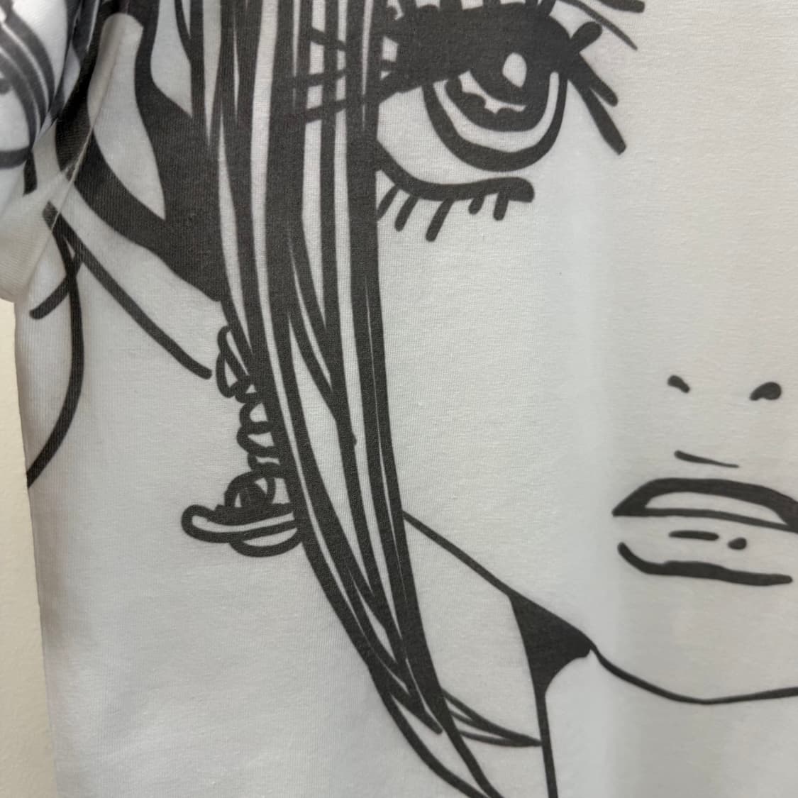 나나 비비안 프린팅 그래픽 반팔티  상품이미지4
