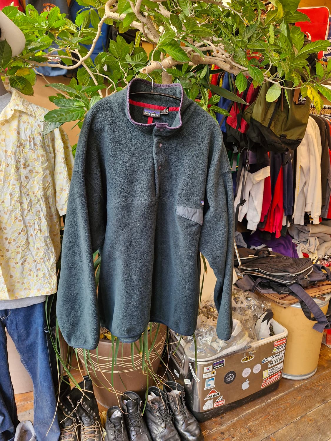 Z-304 파타고니아 신칠라 다크그린 상품이미지1