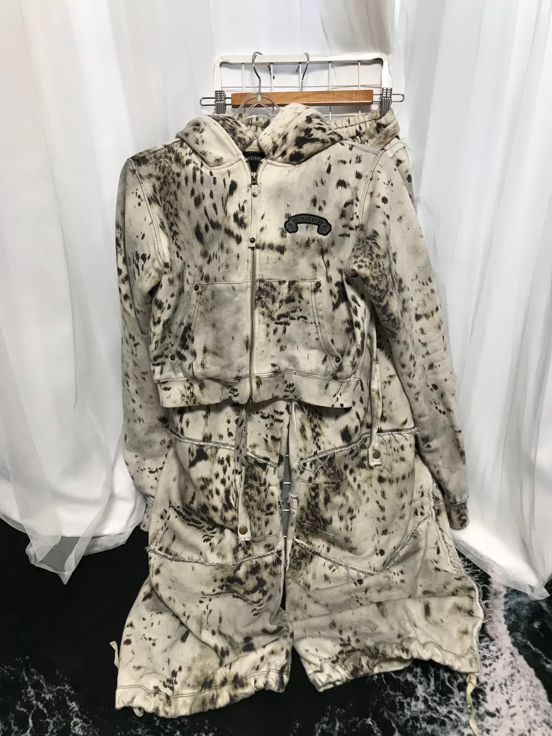 배드블러드 로 엣지 컨벡스 조거 -오일 레오파드 상품이미지2