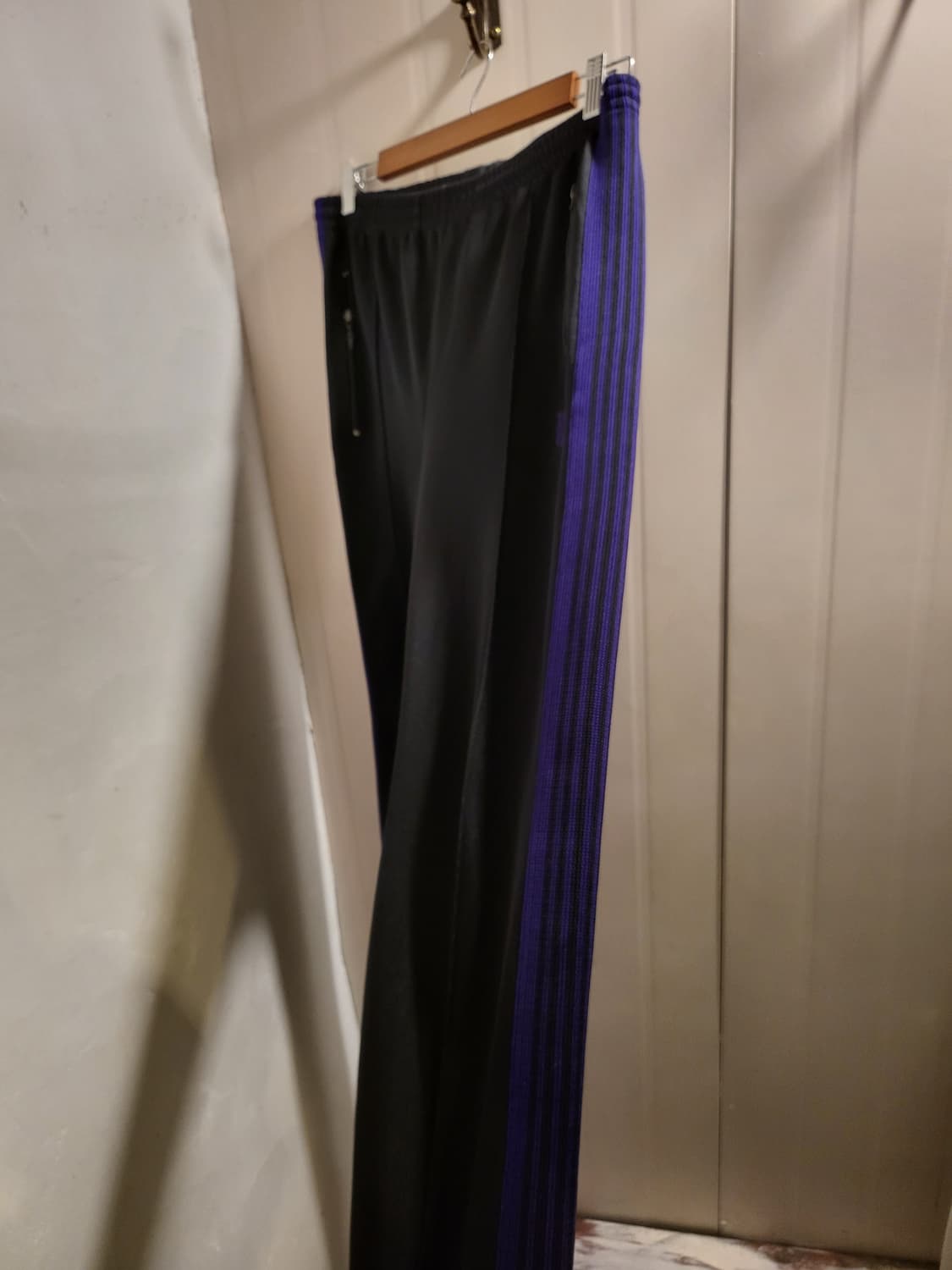 [S]니들스 트랙 팬츠  블랙/퍼플 상품이미지2