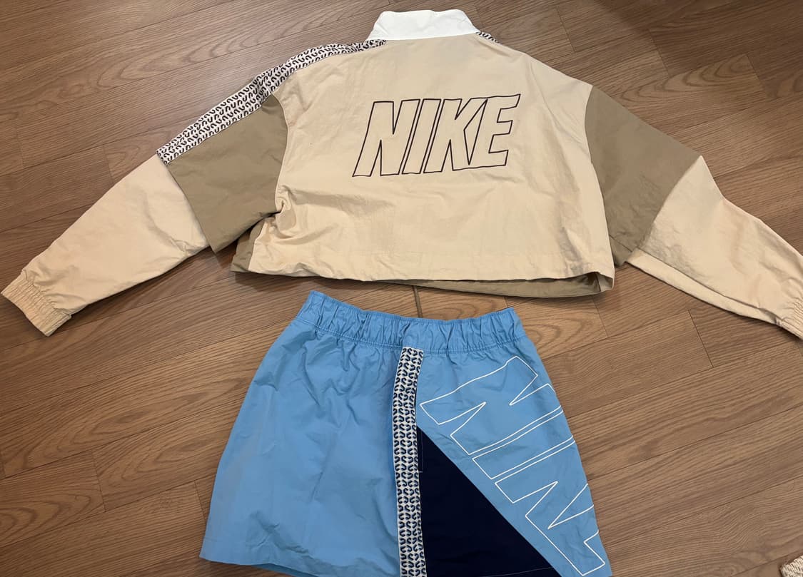 나이키 아노락 오버핏 크롭 바람막이,치마 세트 여성ML 상품이미지9