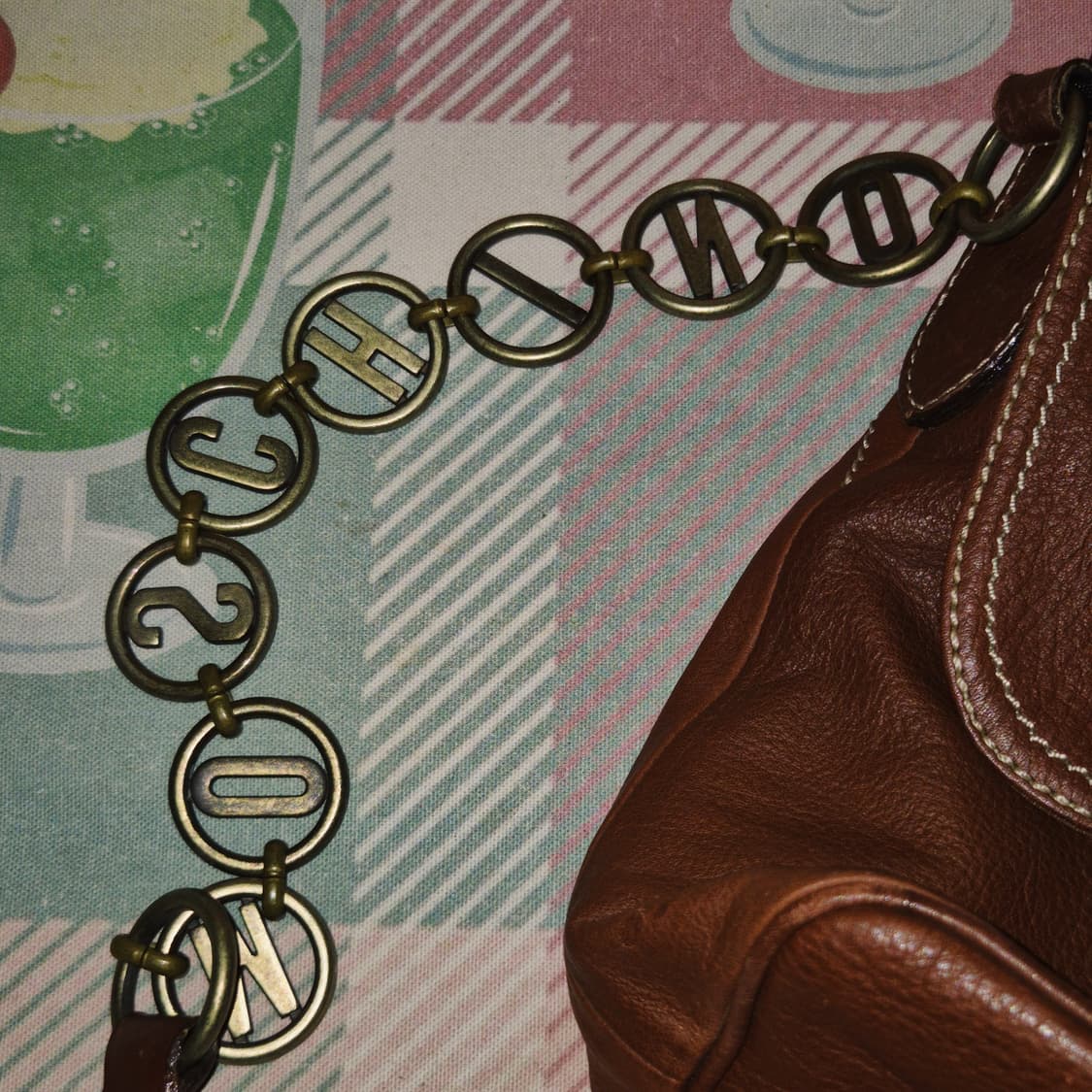 90s 이탈리아 모스키노 스티치 하트 레더 체인 백 상품이미지10