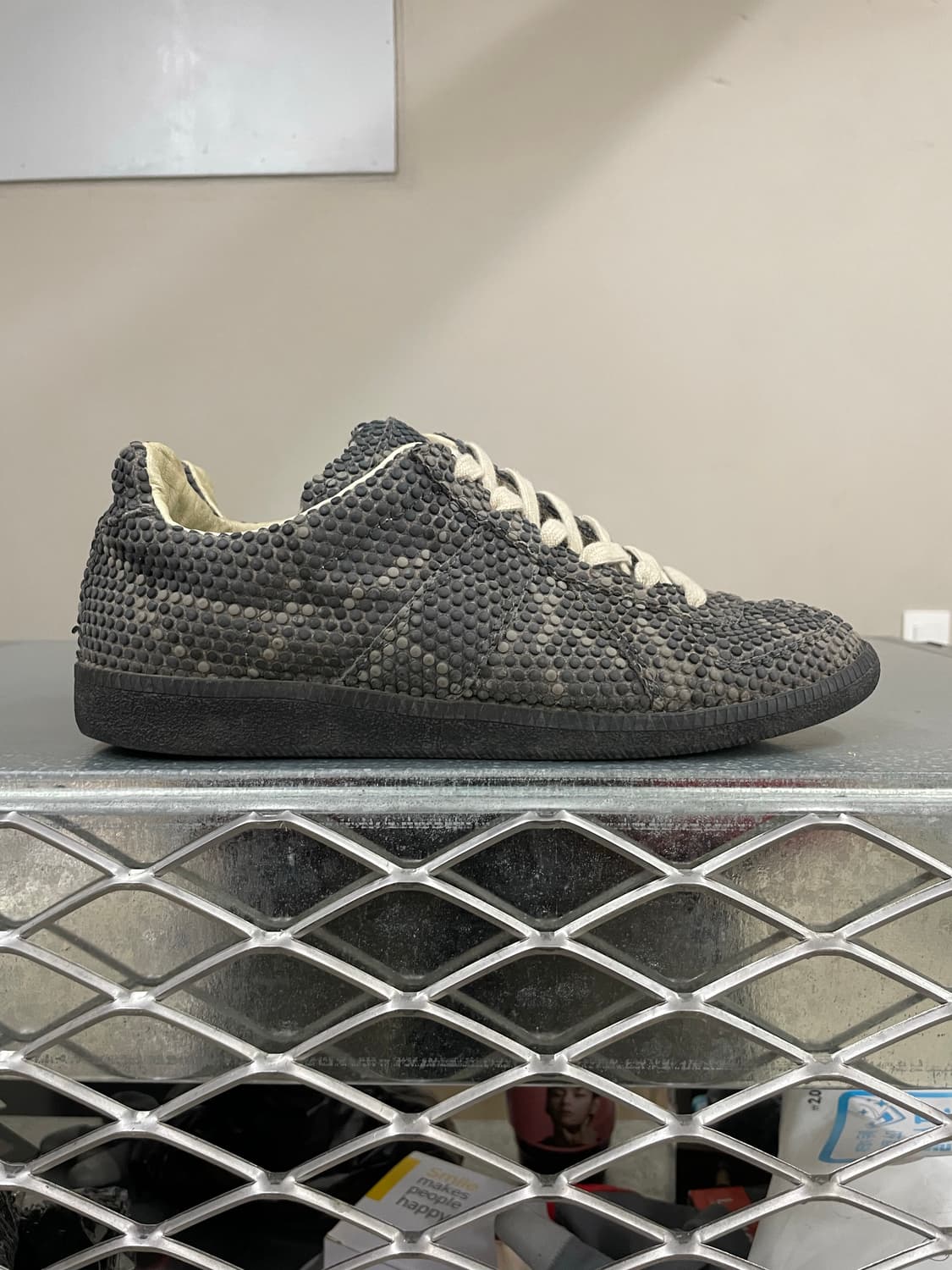 메종 마르지엘라 텍스처 러버도트 스니커즈 39 (gr-4173) 상품이미지4