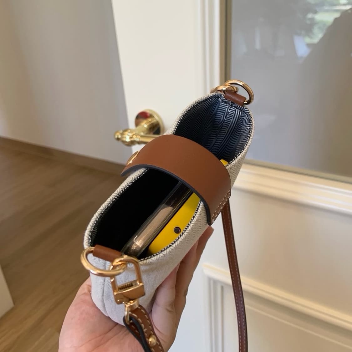  에르메스 업사이클 폰 크로스백 미니 버킷백 상품이미지6