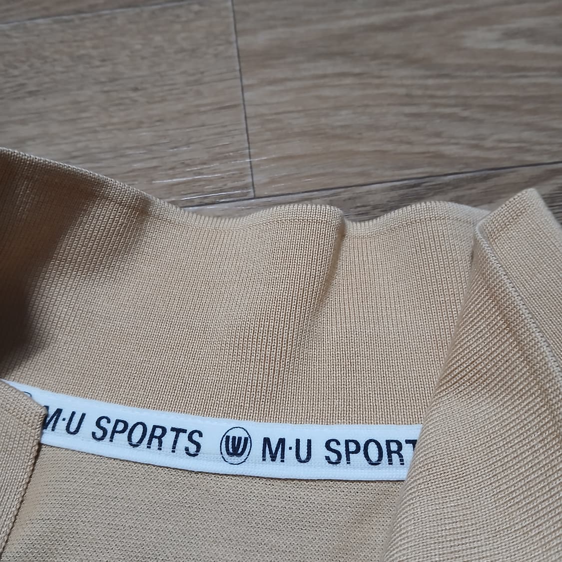 엠유스포츠 여성 95-100 정도 반팔 상품이미지4