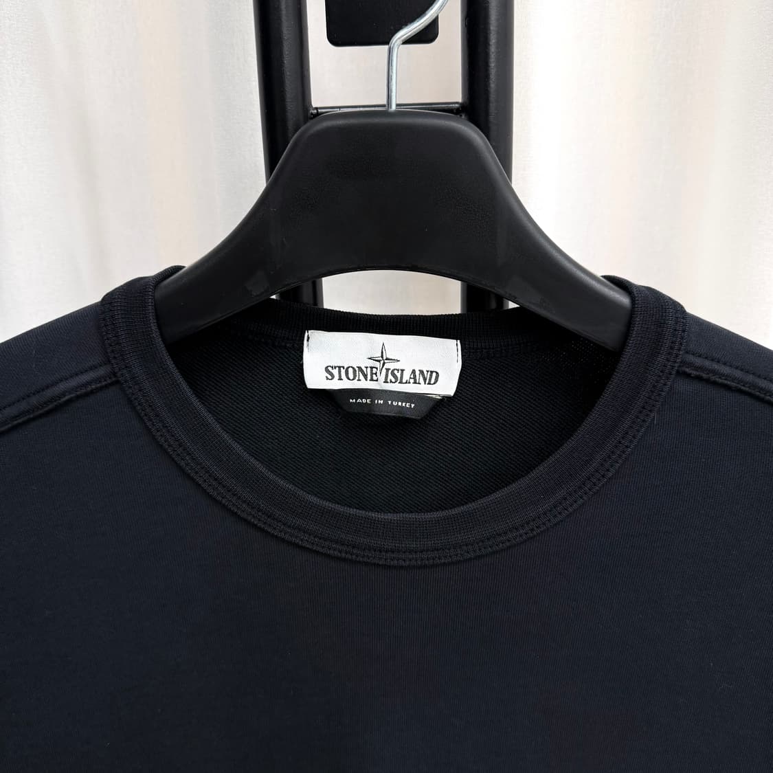 [L] 스톤아일랜드 맨투맨 블랙 상품이미지3