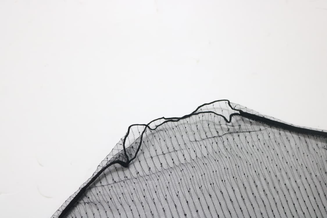 블랙 레이스 프릴 콩단추 골지 슬리브리스 상품이미지6